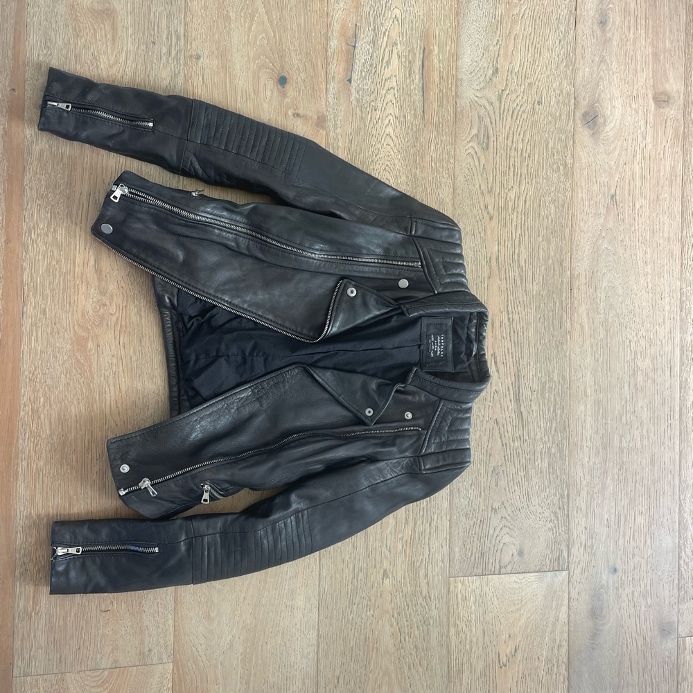 Zara Trafaluc Authentic Leather Jacket size xs 24